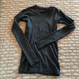 Jade Lululemon Swifty Tech pull over